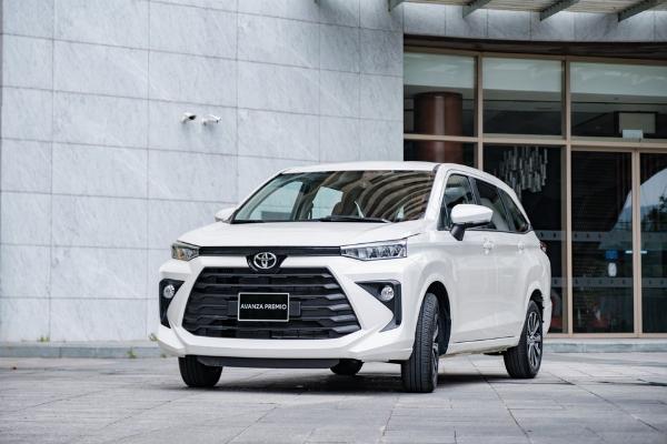 Cập nhật giá xe Toyota Avanza [company field=